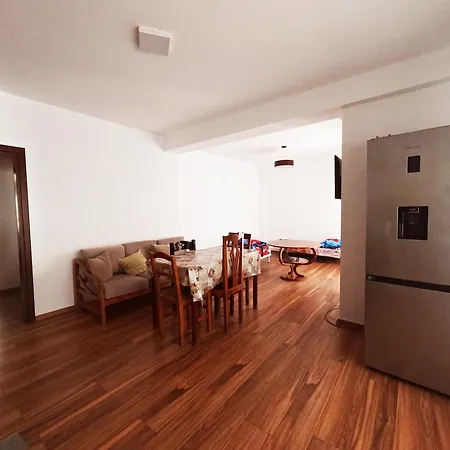 Apartament Shtepi Pushimi, Qera Foto Maqo *