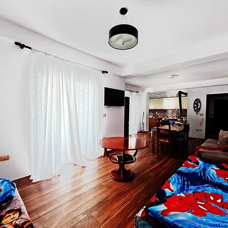 Apartament Shtepi Pushimi, Qera Foto Maqo Pogradec