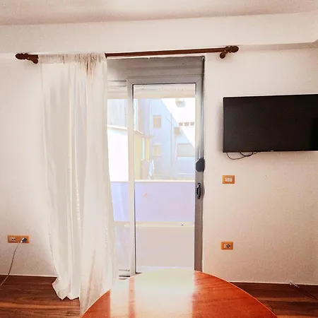 Apartament Shtepi Pushimi, Qera Foto Maqo Pogradec
